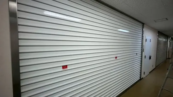 店舗 シャッター塗装